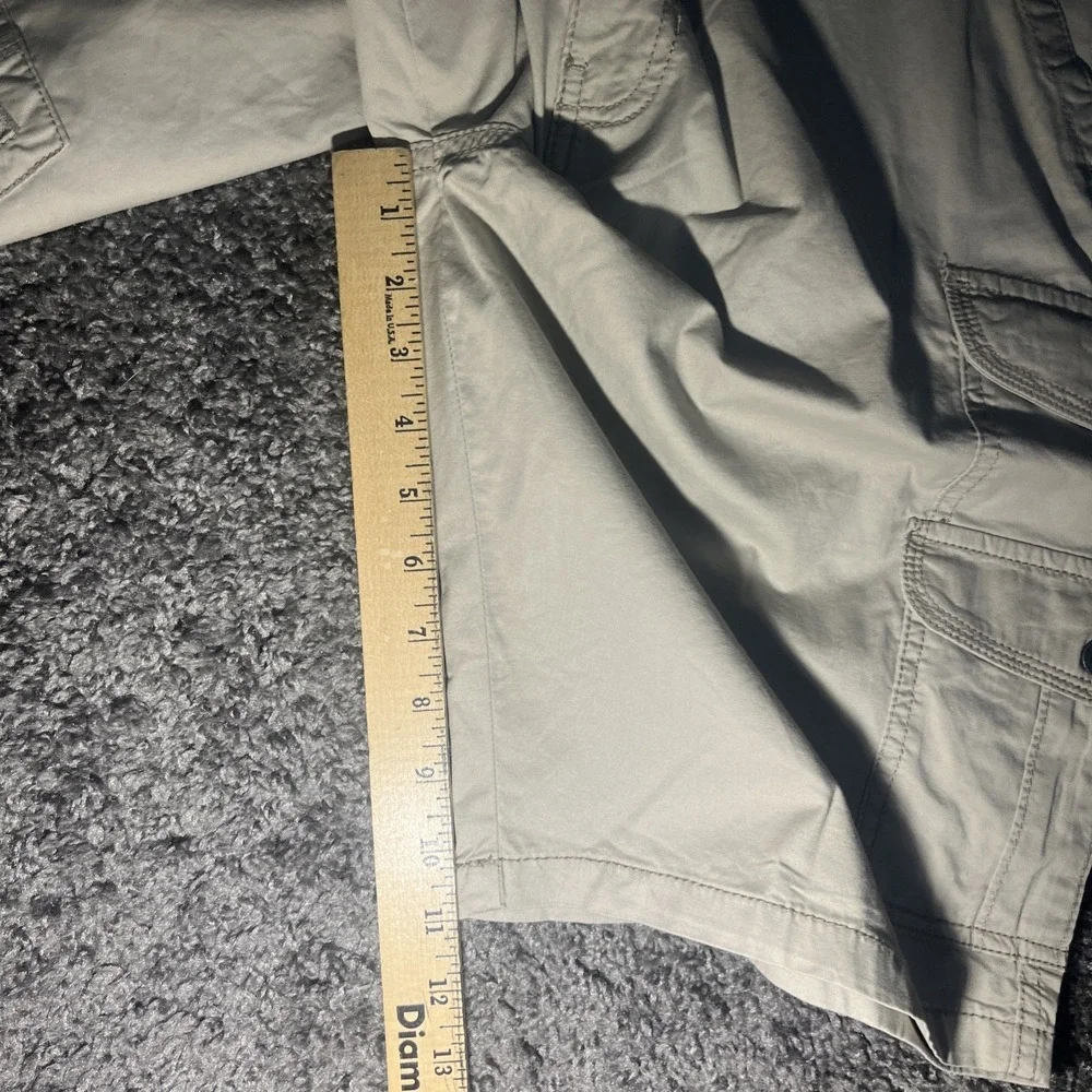 Iron Co Men's Cargo Shorts 36 Khaki wheat colored‎ stretch material - Picture 4 of 7